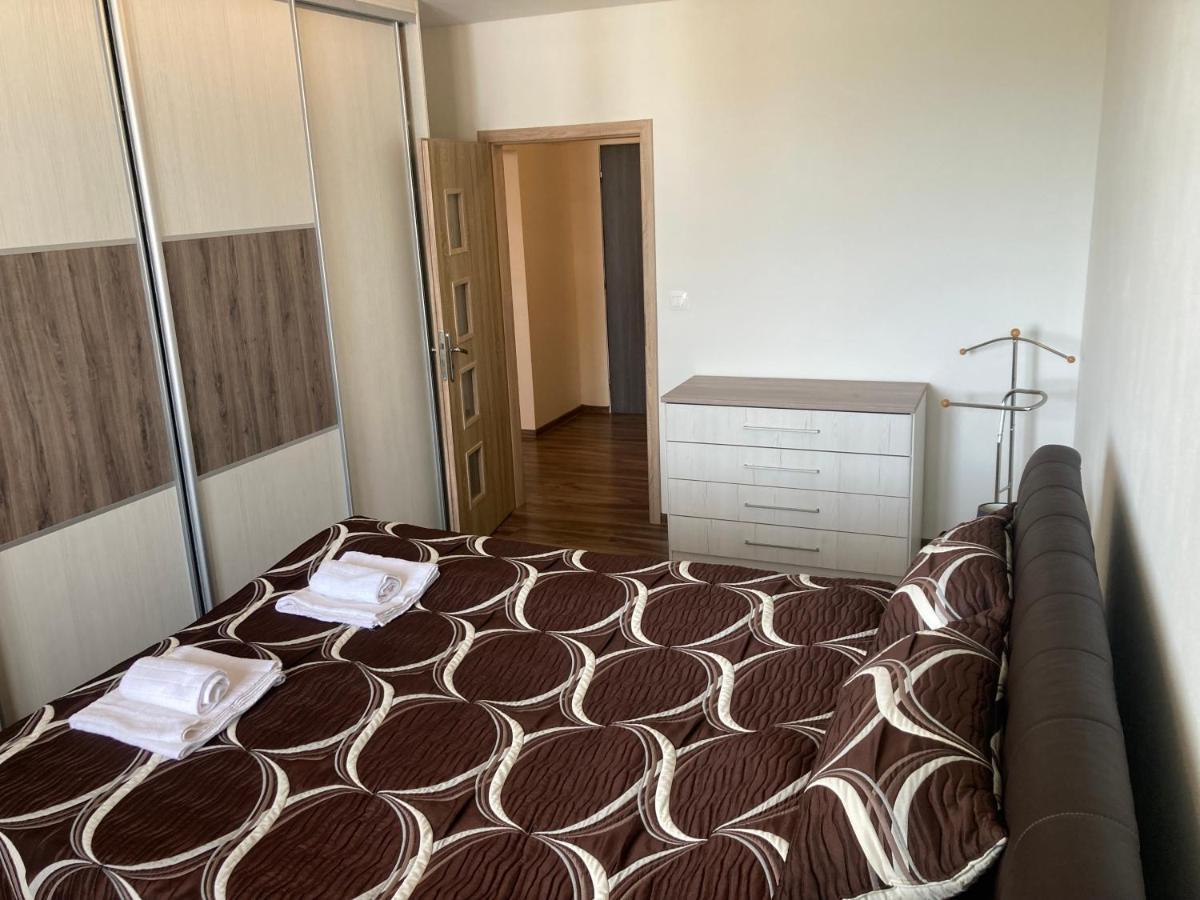 2 Rooms Apartment In Michalovce Eksteriør billede
